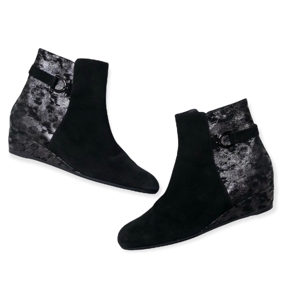 SESTO MEUCCI Suede Leather Wedge Ankle Boot Black Silver Womens Size 8M